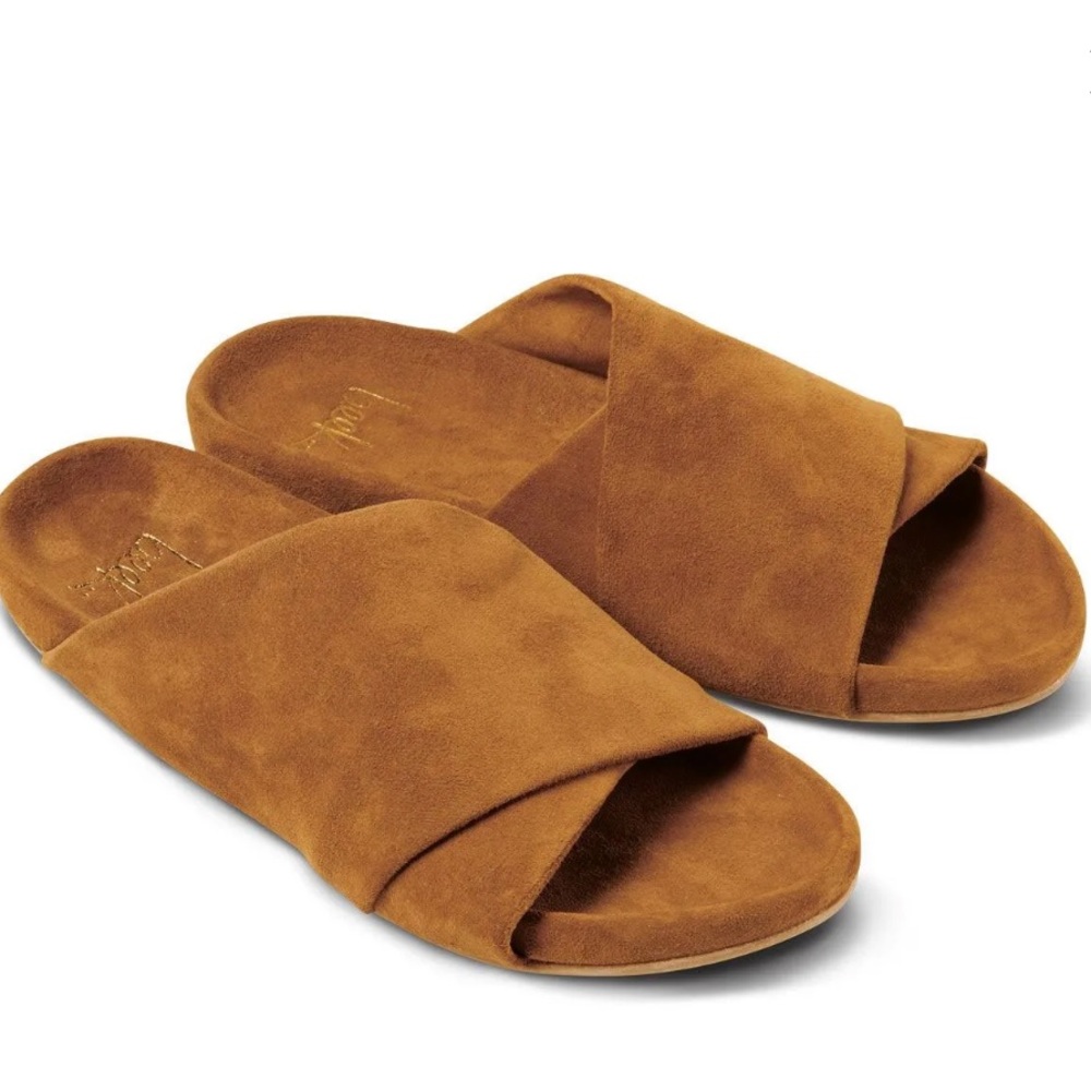 Beek KEA caramel sandals. Size 9